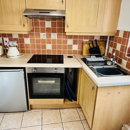 Charming Brecon Beacons Cottage With Parking Gilwern Exterior photo
